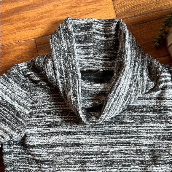 Ann Taylor Gray Cowl Neck Sweater - Picture 3 of 13